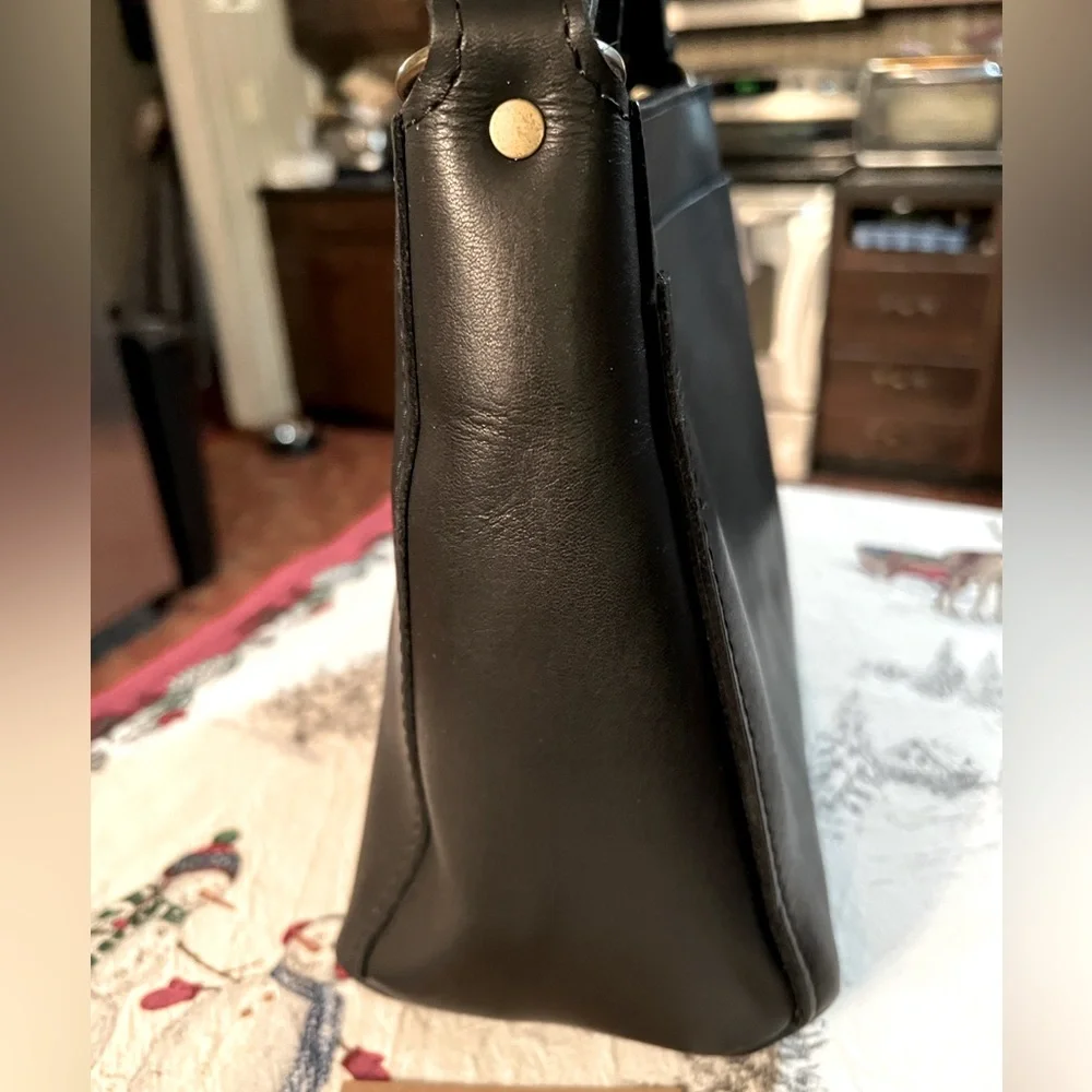 [SOLD] Portland leather goods Smooth Black Triangle. Purchased direct from PLG - Picture 3 of 5